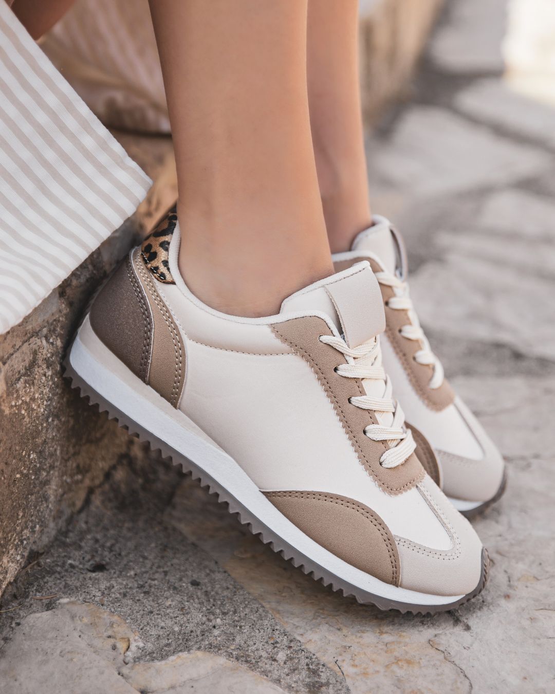 Zapatillas leopardo mujer con cordones - Laurie - Casualmode.es