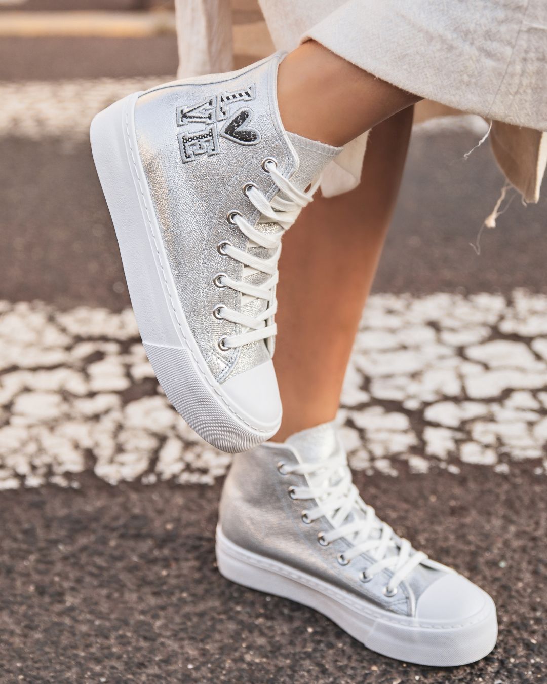 Zapatillas altas mujer plateadas con cordones - Lydia - Casualmode.es