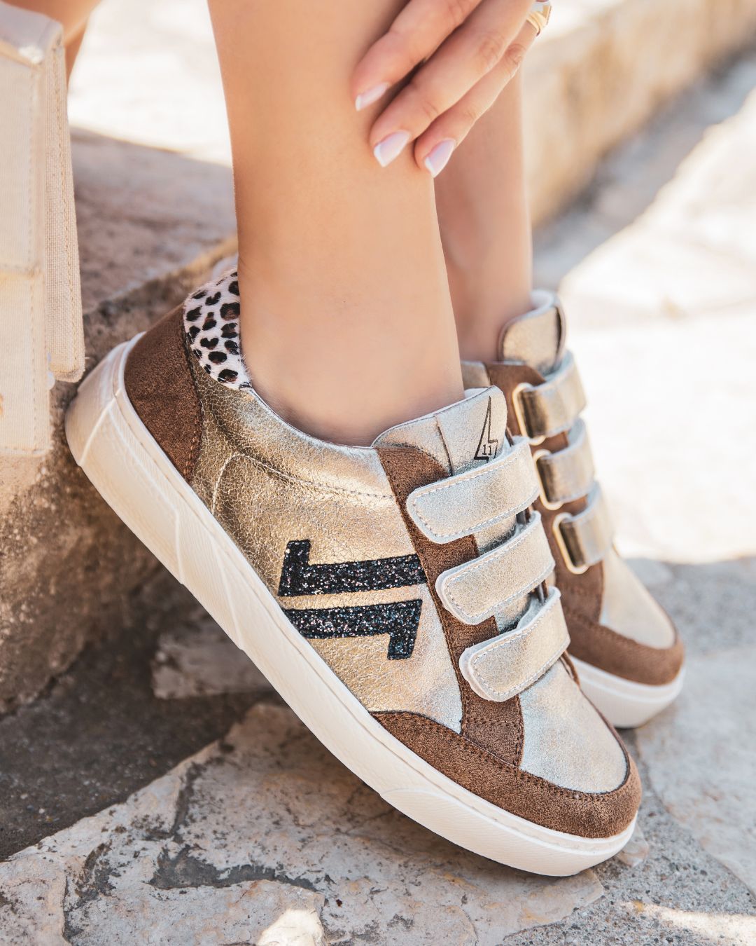 Zapatillas camel mujer con velcro - CL80 CAMEL - Casualmode.es