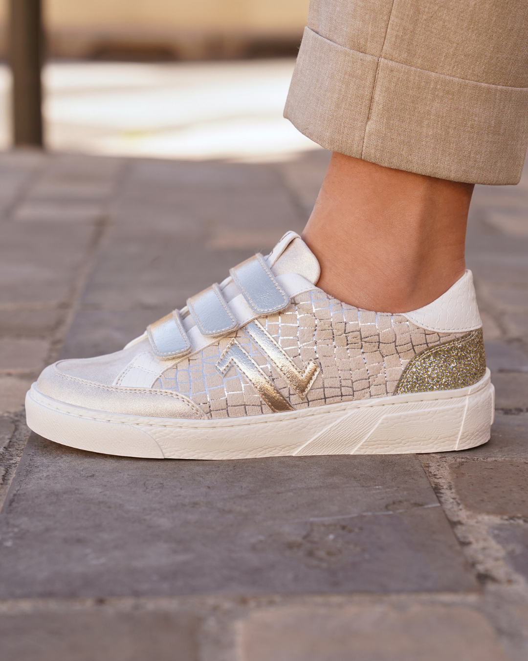Zapatillas mujer serpiente con velcro - CL84 GOLD