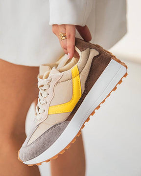 Zapatillas deportivas beige mujer con cordones Giorgia