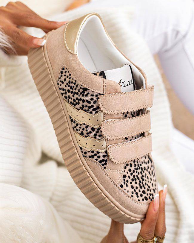 Zapatillas de mujer con estampado de leopardo y velcro - CL53 LEO - Casualmode.es