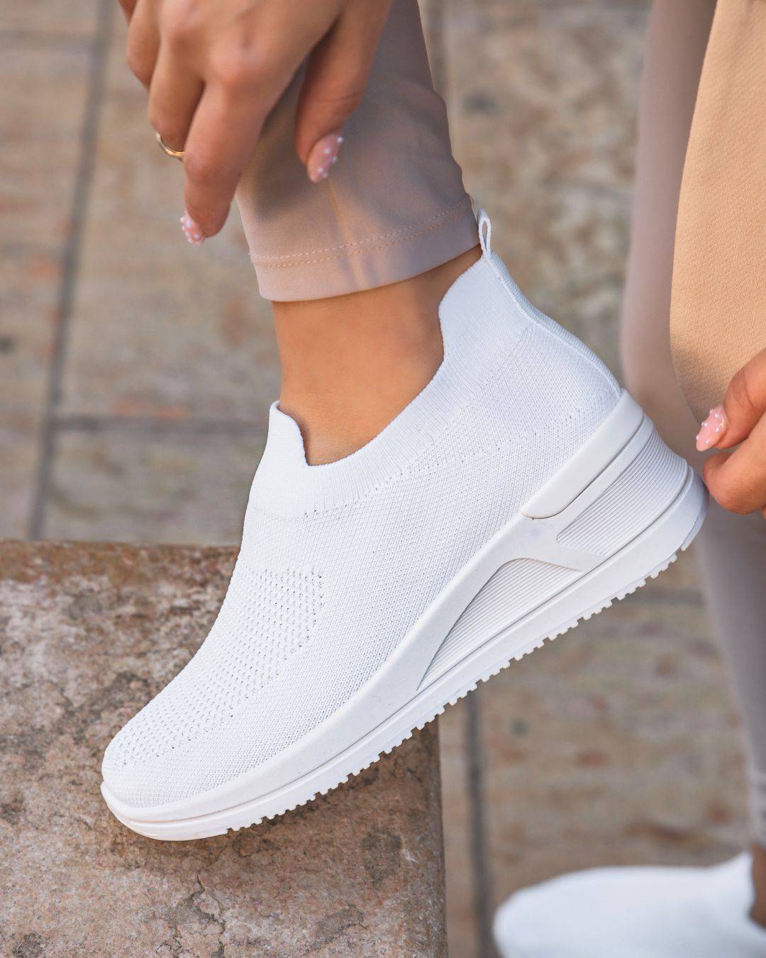 Zapatillas deportivas de tela blanca para mujer - Allie - Casualmode.es