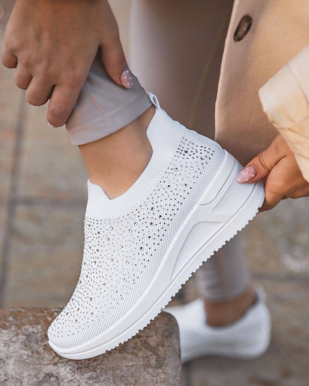 Zapatillas deportivas de tela blanca para mujer - Carlee - Casualmode.es