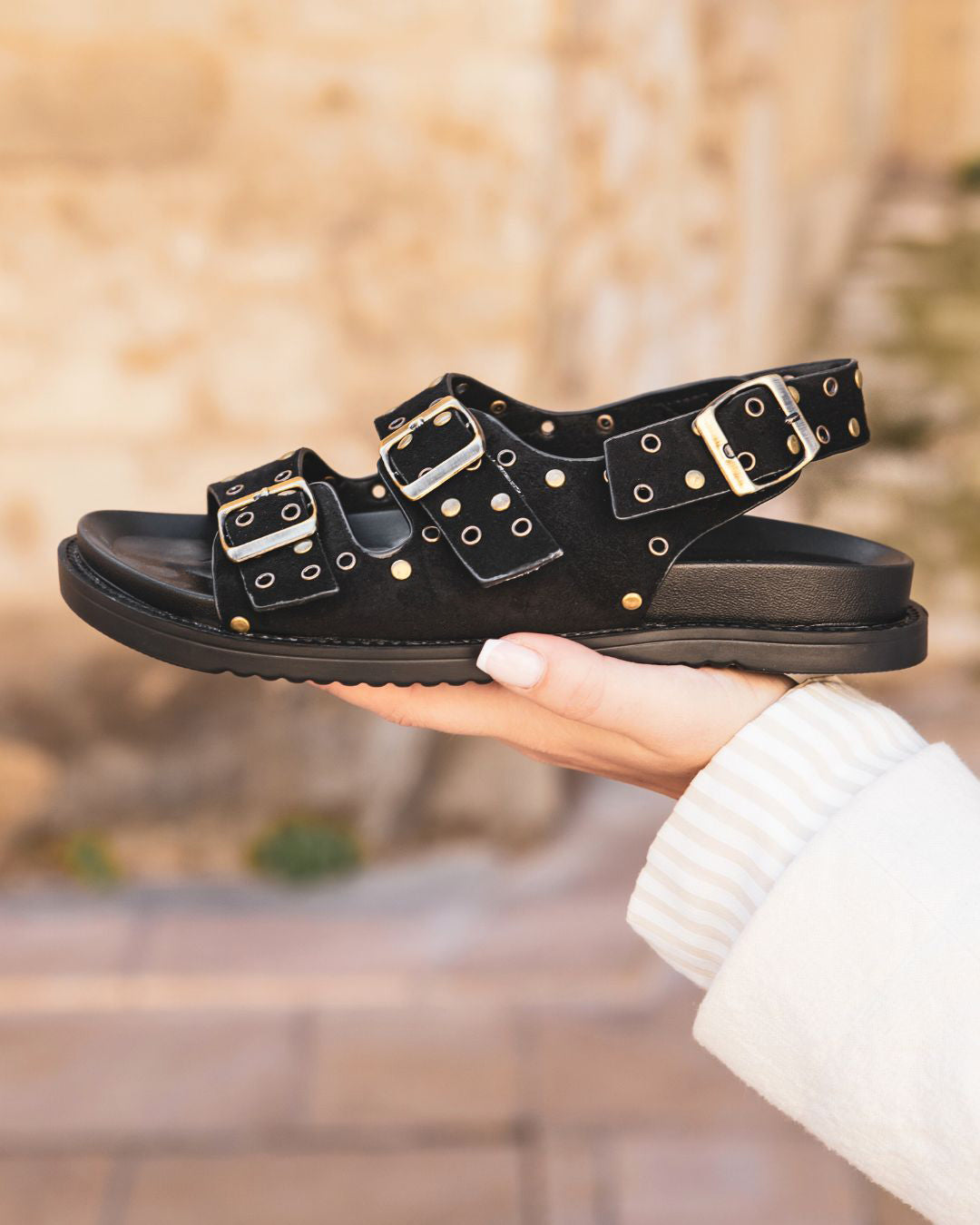 Sandalias de plataforma cómodas en negro - Valentine - Casualmode.es